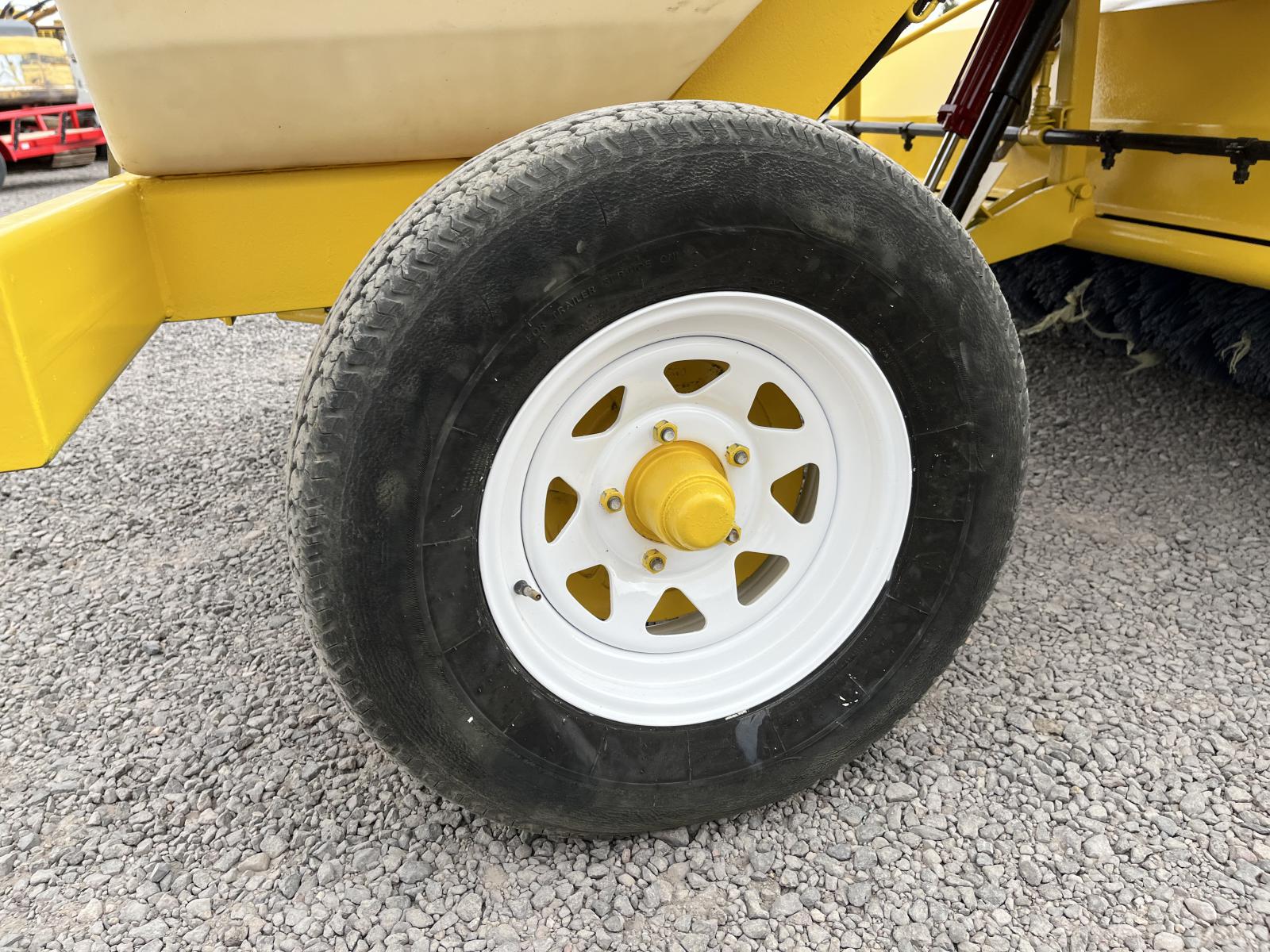 ./imagenes/INVOICE/2019/15733/SUPERIOR BROOM DT80 (14).JPG